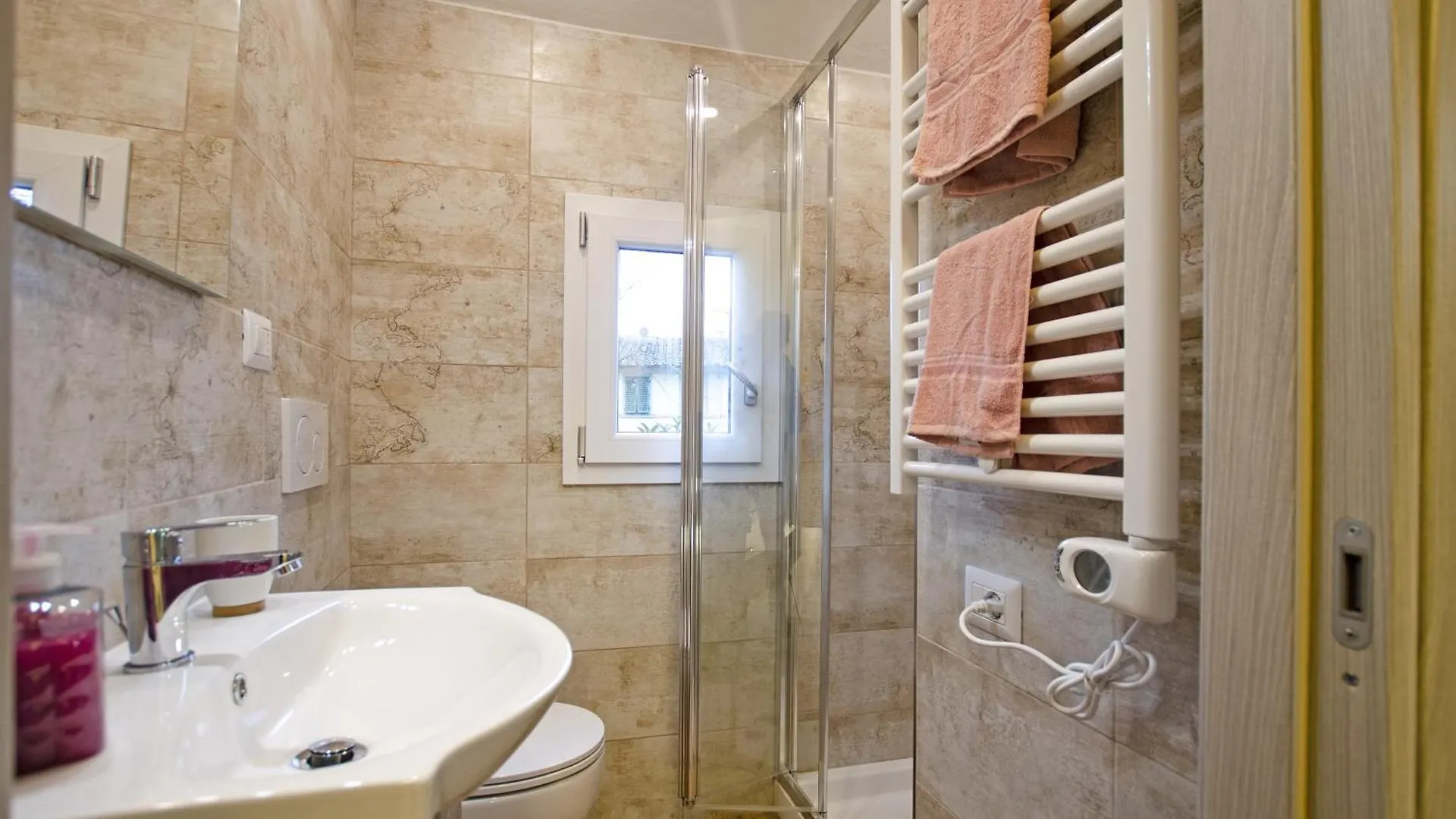Apartment Casina Valentina - Happy Rentals Florence